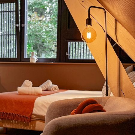 Hotel Le Manoir มาร์ช-อ็อง-เฟเมน ภายนอก รูปภาพ